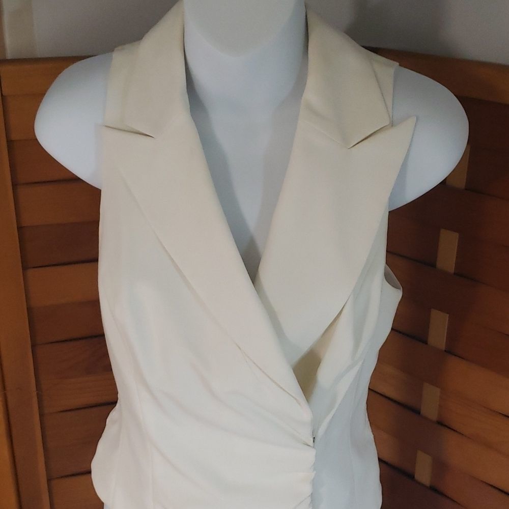 Ladies Vest - Picture 3 of 15